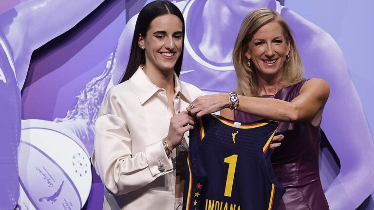 Caitlin Clark, la estrella rompe records del básquetbol femenil es el pick número 1 del Draft de la WNBA