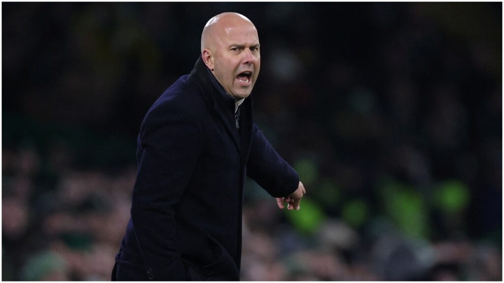 Arne Slot, técnico del Feyenoord de Santiago Giménez | Reuters; Cheyne