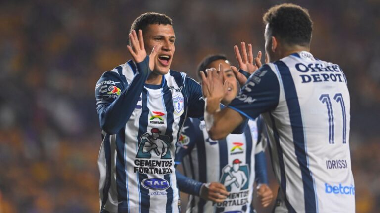 Pachuca golea y termina con invicto histórico de Tigres