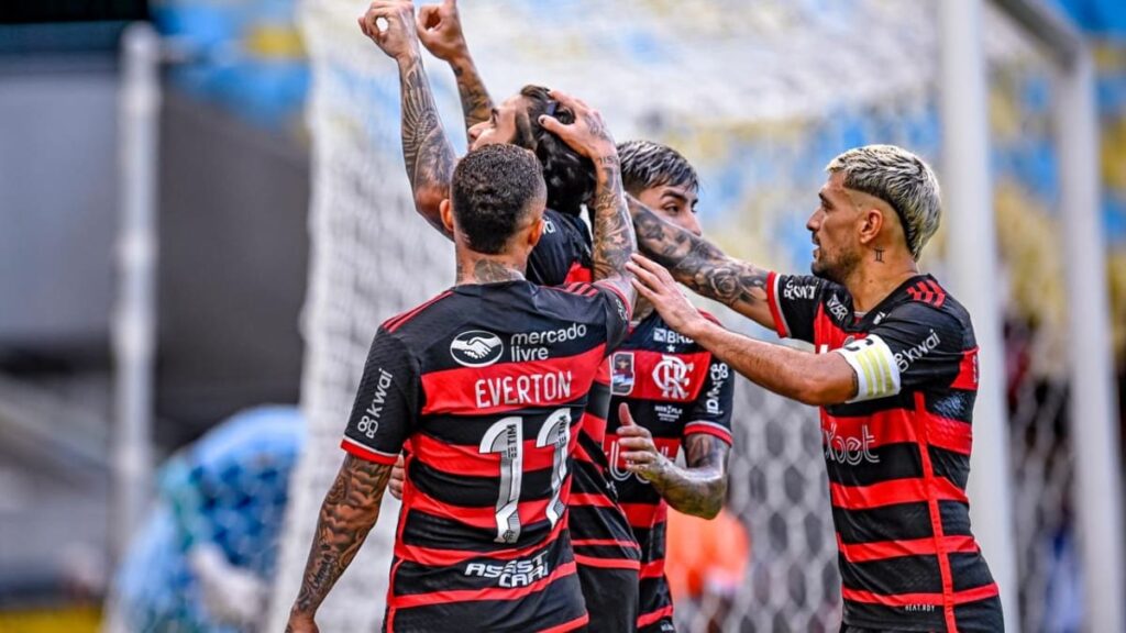 Flamengo celebrando.