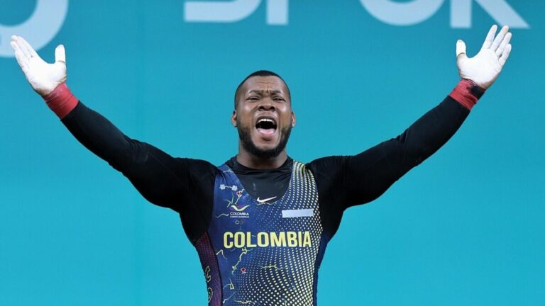 Yeison López consigue una nueva plaza olímpica para Colombia en Levantamiento de Pesas