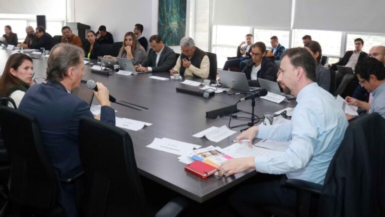 Reforma pensional es aprobada por el Senado: ¿Cuáles son los puntos clave y a partir de cuándo empieza a regir la ley colombiana?