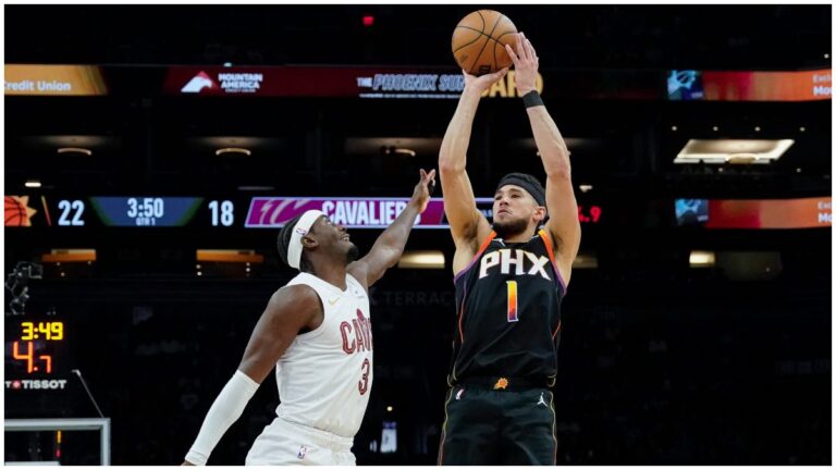 Con 40 puntos de Booker, Phoenix Suns aplasta a Cleveland Cavaliers y suben a la sexta posición