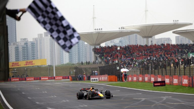 ¿Cómo queda el Campeonato Mundial de Pilotos y Constructores tras el GP de China?