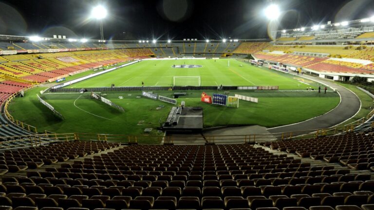 Imágenes lamentables: así se ve la gramilla del estadio El Campín tras los conciertos de Karol G