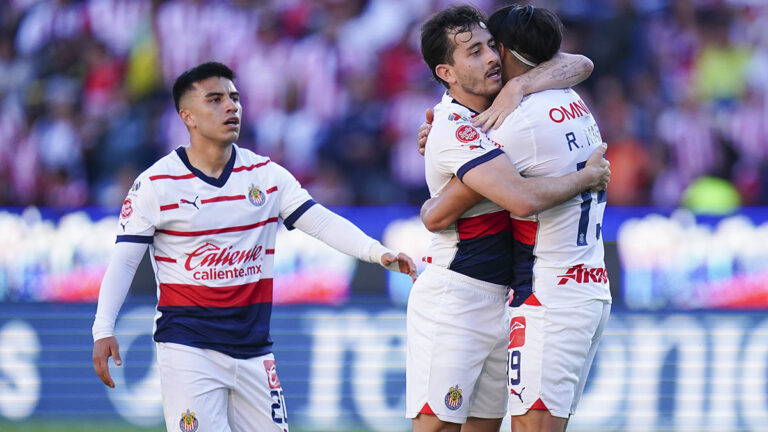 Las Chivas vencen al Pachuca por la mínima diferencia e hila tres victorias en el Clausura 2024