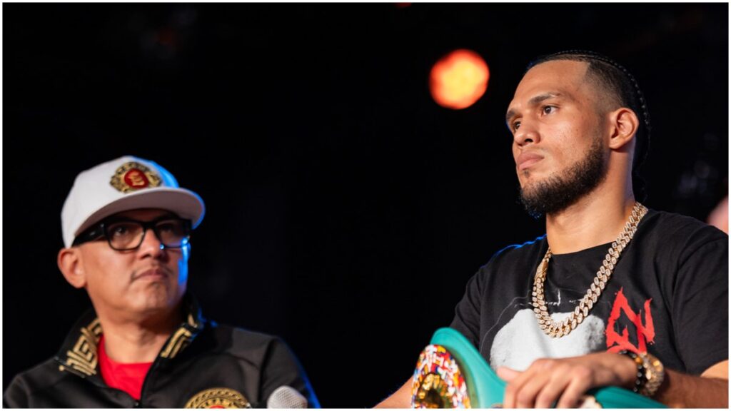 José Benavidez y David Benavidez | X: @premierboxing