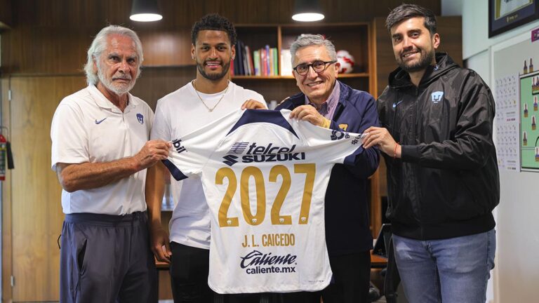 ¡Se queda! José Luis Caicedo renueva con Pumas hasta 2027