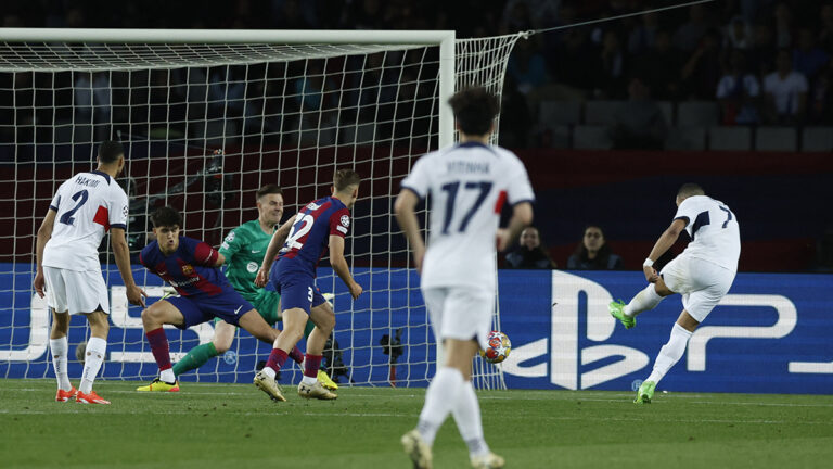 Barcelona vs PSG: Doblete de Mbappé y pase de los parisinos a semis