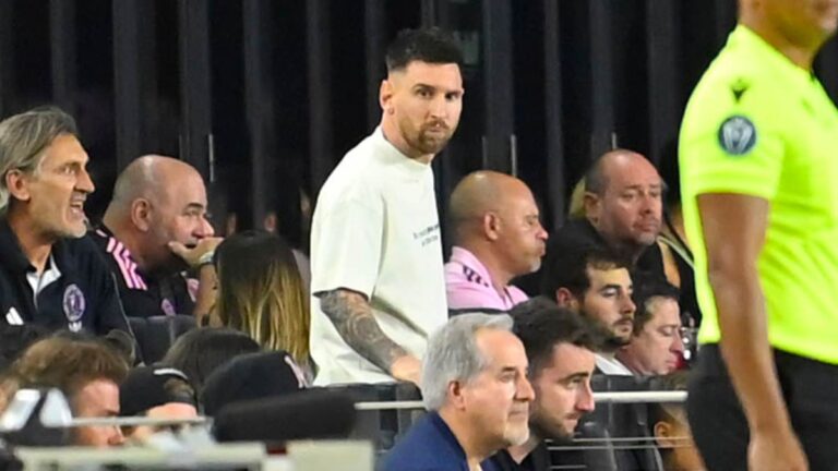 ¡Terminó caliente! Messi se encara con Tano Ortiz y el árbitro tras la derrota del Inter Miami ante Rayados