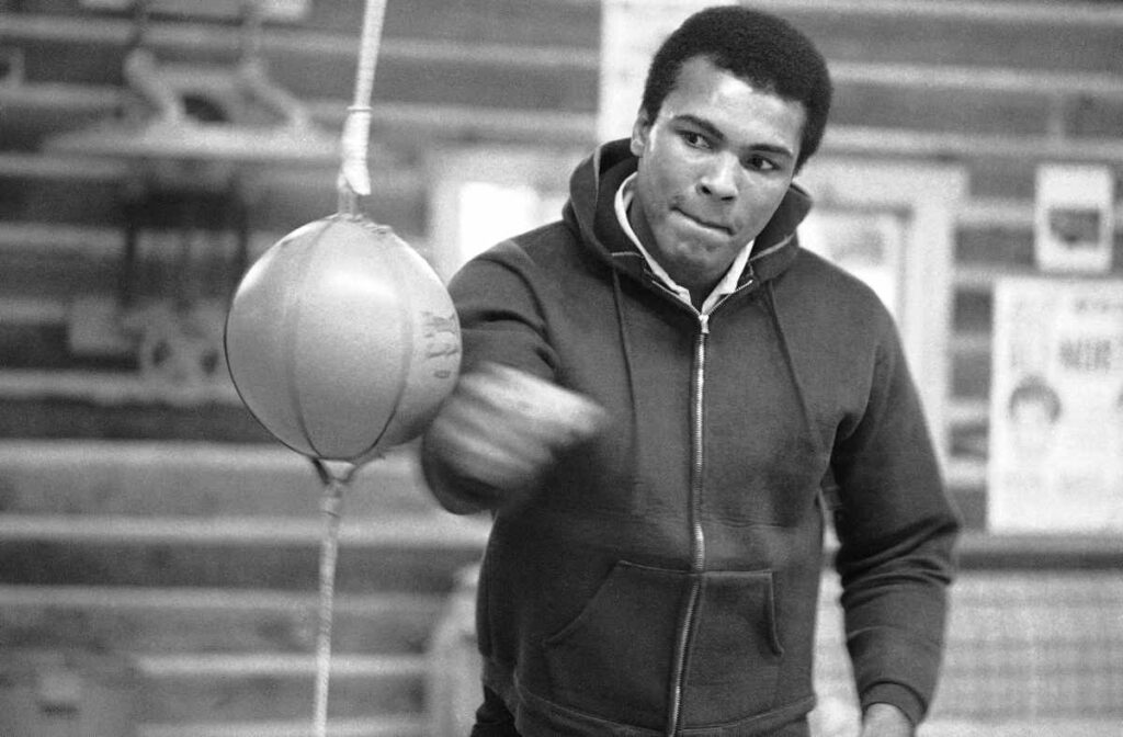 Muhammad Ali, ex campeón de los pesos pesados | AP