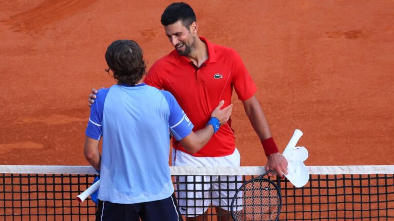 Djokovic derrota a Alex De Minaur y se mete a semis en Monte Carlo