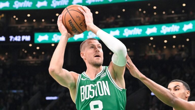 Celtics pierden a Kristaps Porzingis por tiempo indefinido