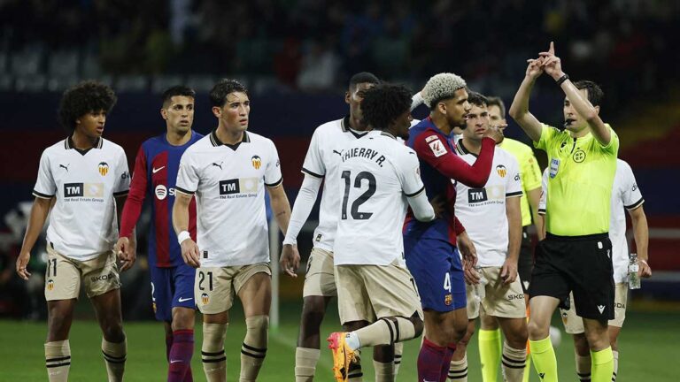 Barcelona vs Valencia: Doblete de Lewandowski, ante falla del guardameta Jaume Doménech