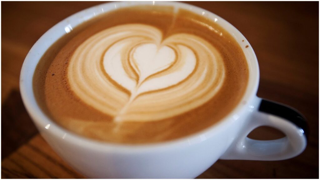 ¿Una taza de café quitá el calor? | Reuters, Allegri