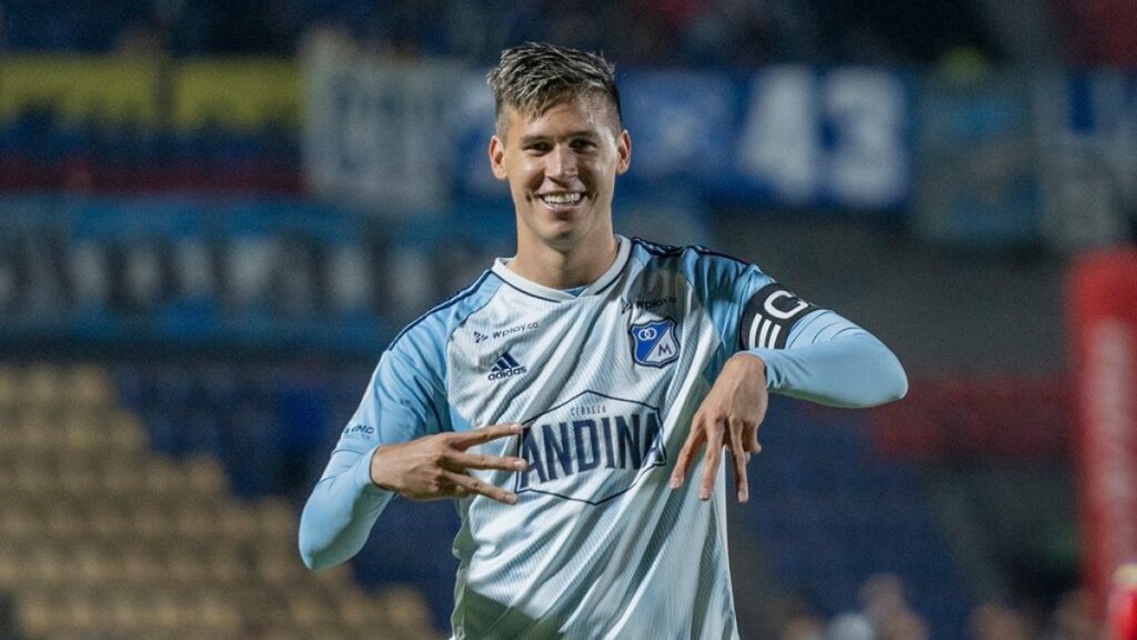 Juan Pablo Vargas celebra un gol. - @MillosFCoficial.