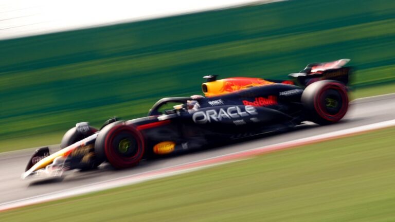 Red Bull vuela en la Qualy y hace el 1-2 para el Gran Premio de China con Max Verstappen y Checo Pérez