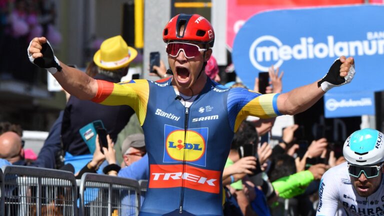Jonathan Milan y el Lidl-Trek dan el golpe en la mesa: dramático cierre de etapa 4 en el Giro de Italia
