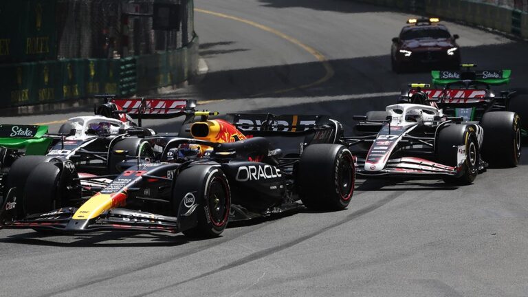 La FIA determina que el choque de Checo Pérez y Kevin Magnussen quedará sin investigación