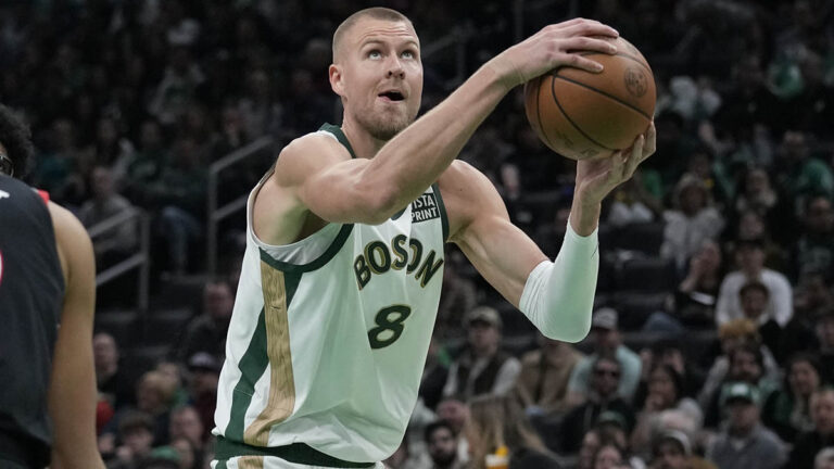 Kristaps Porzingis volvería con Boston Celtics para el Juego 4 de las Finales de la Conferencia Este