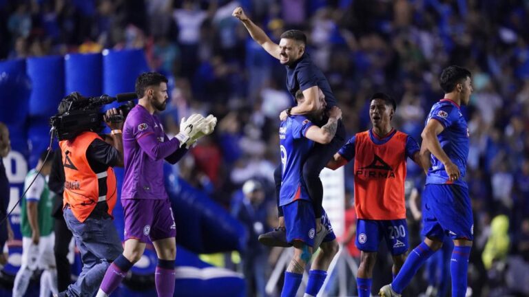 ¿Cruz Azul hace bien en no jugar la final de ida en el Estadio Azteca?