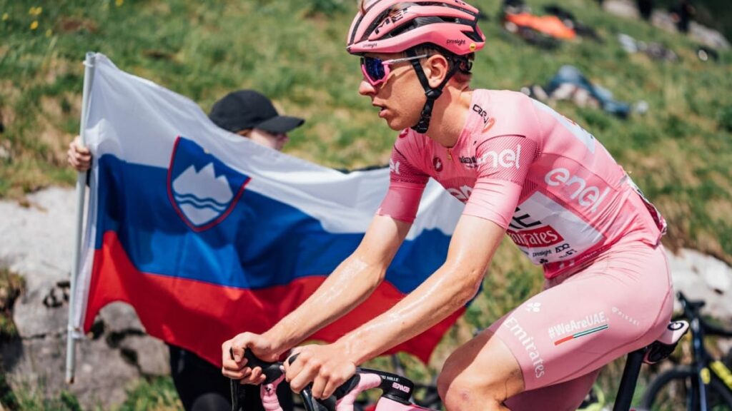 Tadej Pogacar en el Giro de Italia | @giroditalia