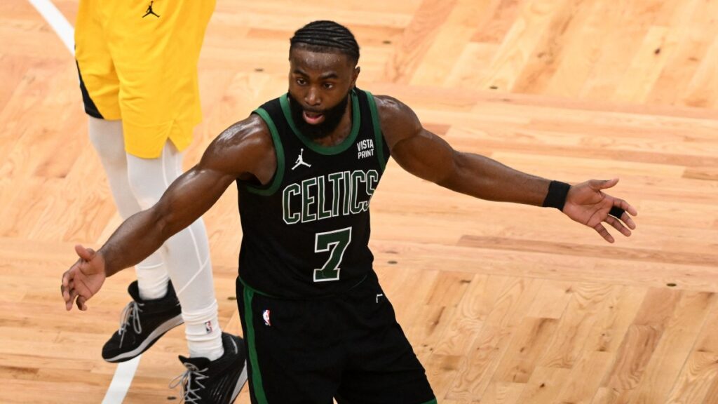 Jaylen Brown carga con la victoria de los Celtics | Brian Fluharty-USA TODAY Sports