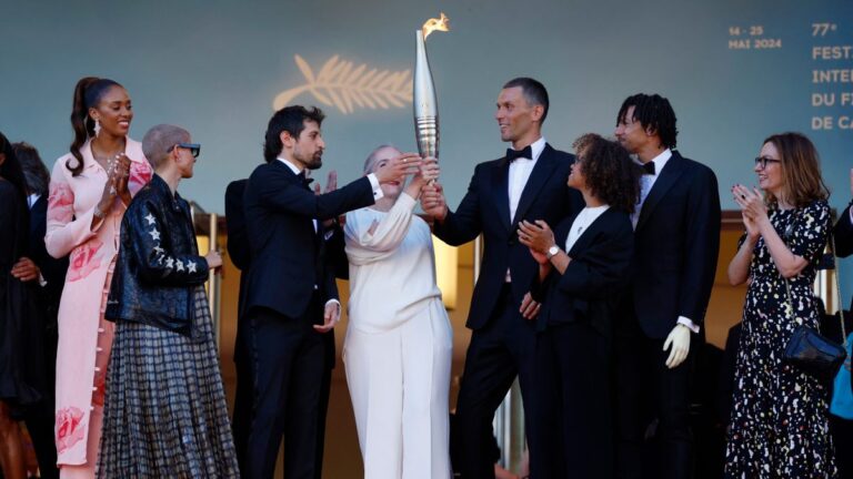 La Antorcha Olímpica engalana el Festival de Cannes