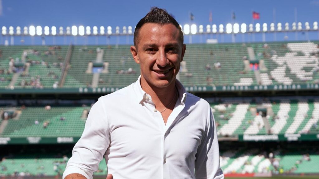 Andrés Guardado vuelve al Betis luego de su estancia con León durante el Clausura 2024