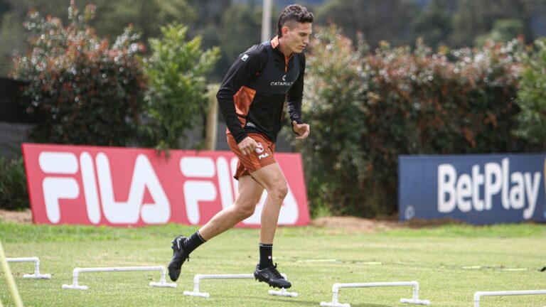 Facundo Agüero vuelve a los entrenamientos: ¿Qué gana Santa Fe con su regreso al equipo?