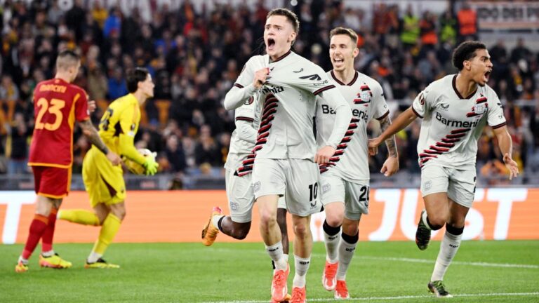 El Leverkusen gana a la Roma, mantiene el invicto y pone un pie en la final de la Europa League