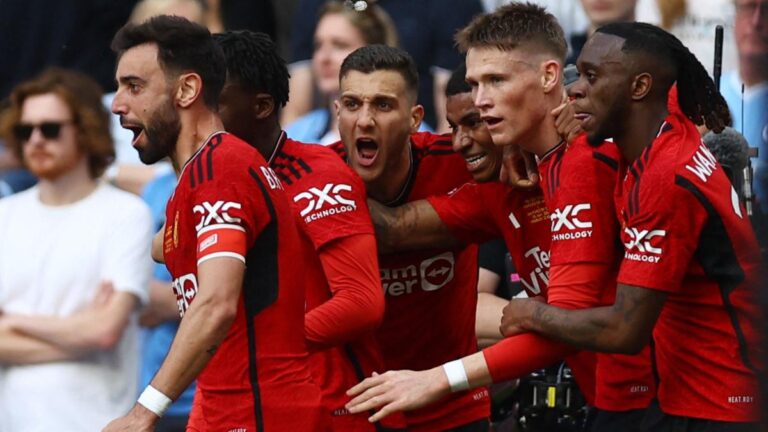 Manchester United, campeón de la FA Cup tras aprovechar los errores del Manchester City