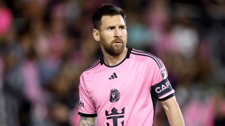 La rodilla de Messi vuelve a prender las alarmas en el Inter Miami