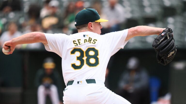 JP Sears se luce en la primera victoria de los Athletics sobre los Astros en esta campaña