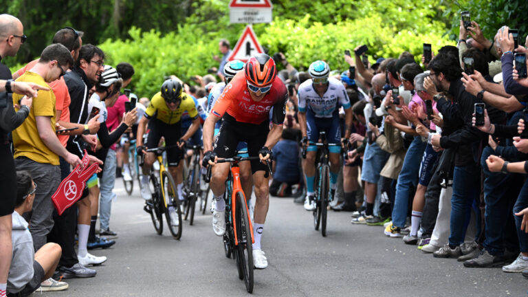 Giro de Italia 2024: resumen de la etapa 2 y el triunfo de Tadej Pogacar en el Santuario di Oropa