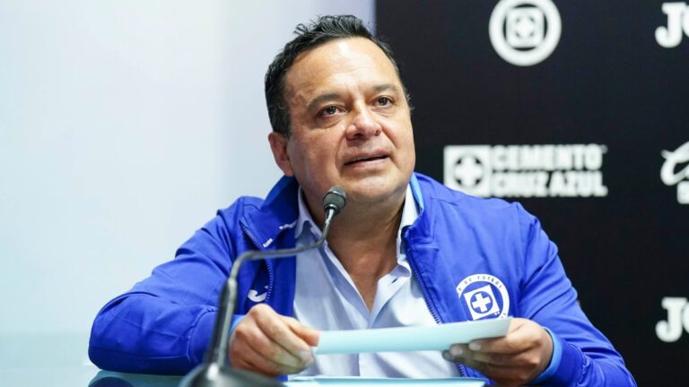 Cruz Azul confiesa buscar un centro delantero y ya tiene autorización para el proyecto del nuevo estadio