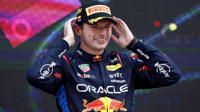 Max Verstappen responde a los rumores y asegura que se queda en Red Bull