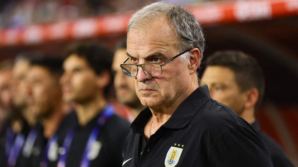 Marcelo Bielsa es suspendido por la Conmebol