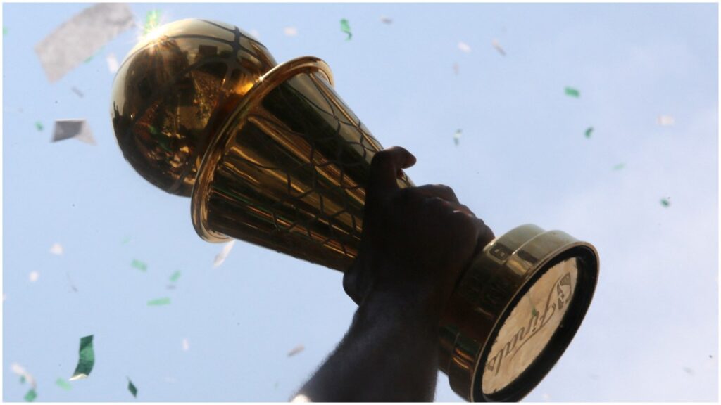 El espectacular trofeo de la NBA | Reuters