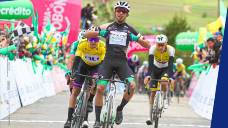 Adrián Bustamante se alza con la victoria de la etapa 1 de la Vuelta a Colombia en Chivitá