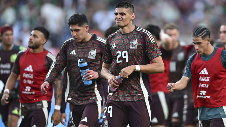 ¡Todo mal! Se detiene el México vs Uruguay por el grito homofóbico tras el 4-0 de los charrúas