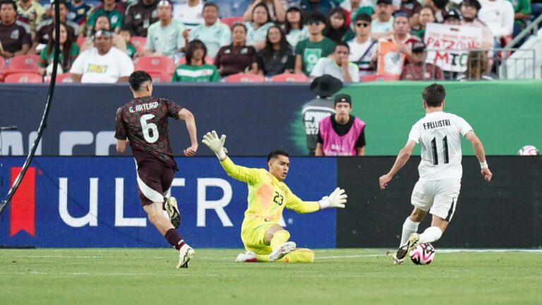 Chino Huerta sale en defensa del Tala Rangel: “Los goles se los hicieron a la selección mexicana no a un jugador”