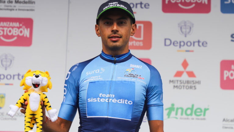 Wilson Peña saca a relucir su poderío en el Alto del Sifón y se lleva la cuarta etapa de la Vuelta a Colombia