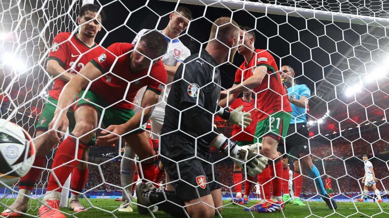 Portugal vs República Checa: Tras revisión en el VAR, se anula el gol de Diogo Jota al minuto 87′