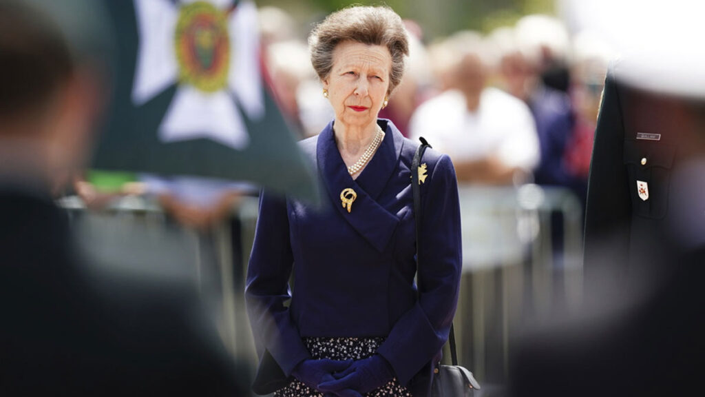 Ana es uno de los miembros más ocupados de la familia real. AP