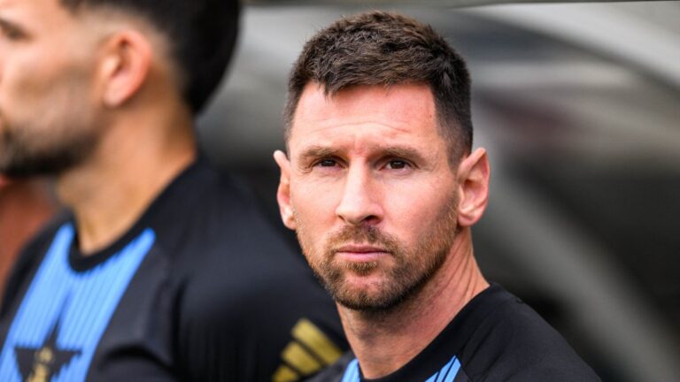 Un enojo histórico de Leo Messi, antecedente con el árbitro VAR del Argentina vs Ecuador