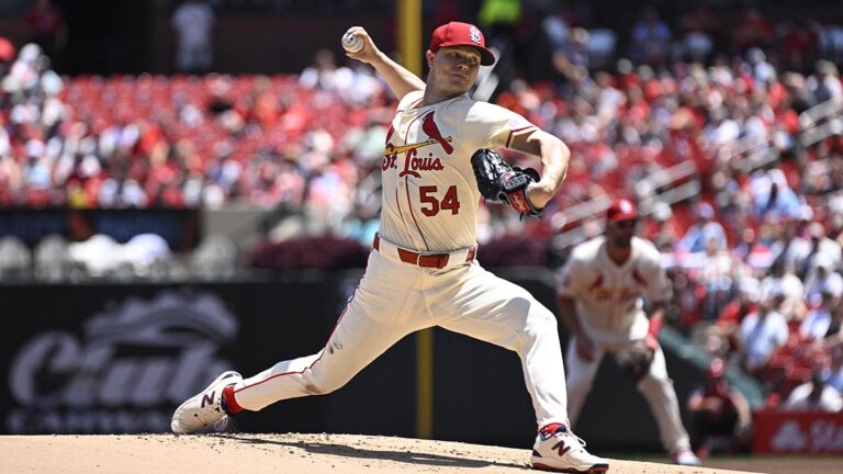 El juego entre Royals y Cardinals, suspendido por el paso del huracán Beryl