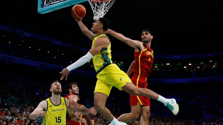 Australia evita el despertar español y se lleva su primera victoria dentro del básquetbol varonil