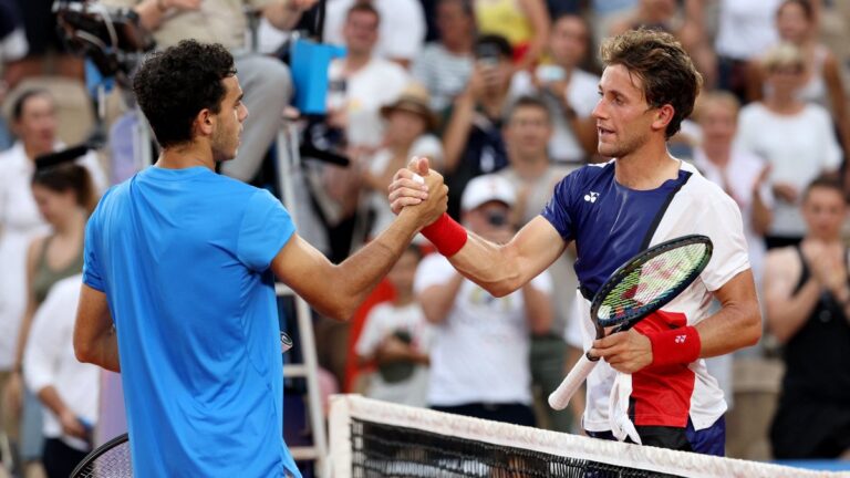 Francisco Cerúndolo cae con Casper Ruud y se acaba el sueño del tenis argentino en Paris 2024