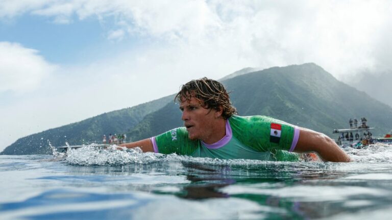 París 2024 en vivo: Sigue a Alan Cleland en la ronda 2 de surf en los Juegos Olímpicos